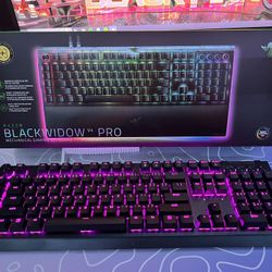 Razer BLACKWIDOW V4 PRO