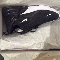 Nike Air Max 270