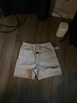 Light oat essential shorts