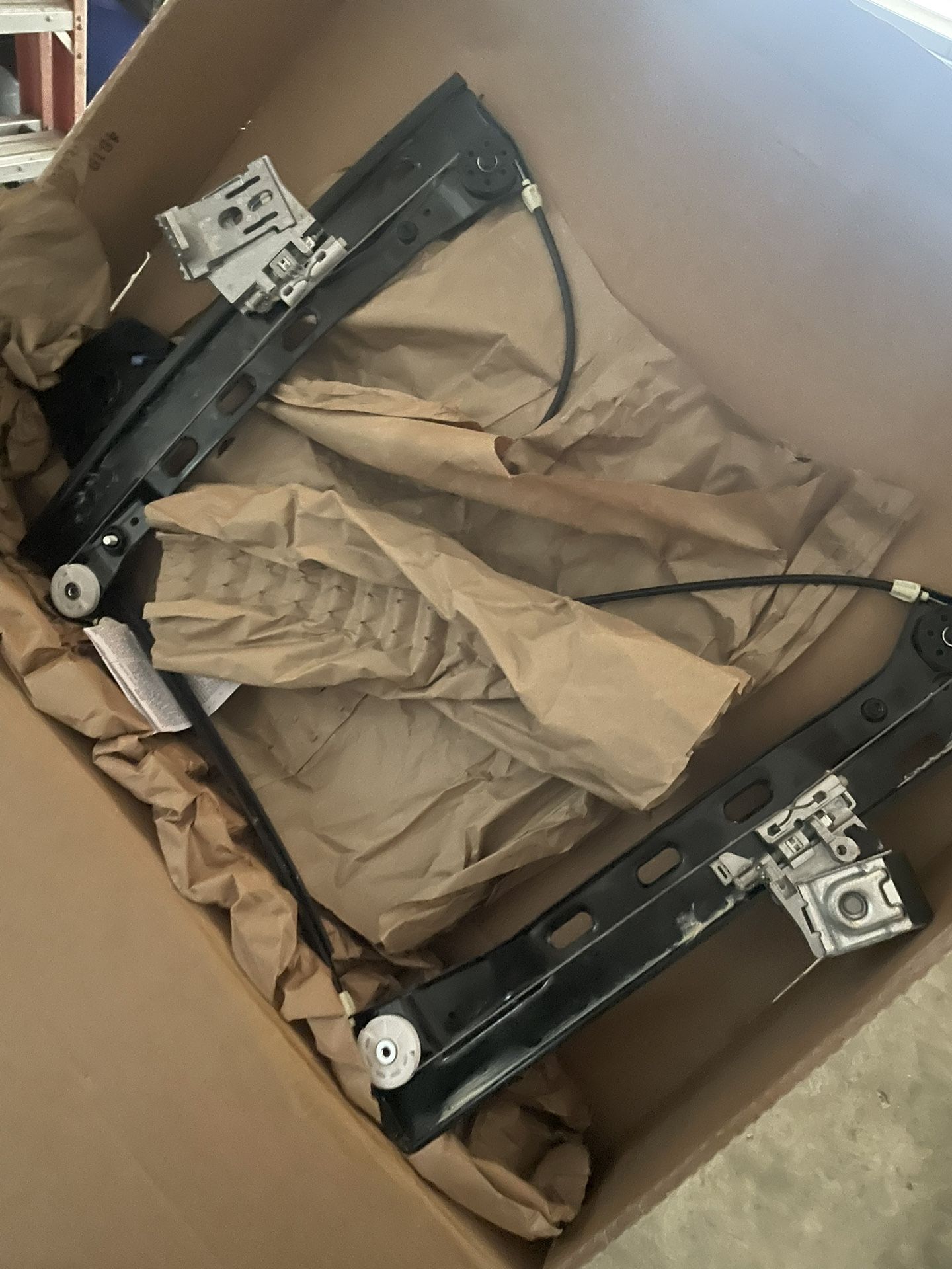 Chrysler Seabring Window Regulator (Passenger)