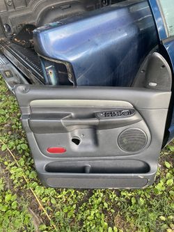 02-08 Dodge Ram Interior Door Panels
