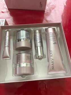 Mary Kay TimeWise Repair Skincare Set