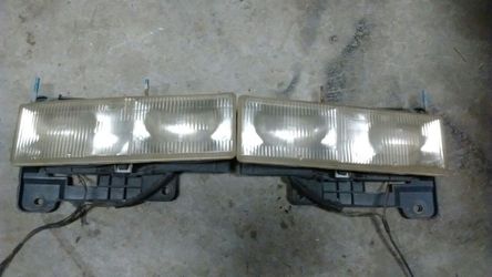 93-99 GMC Sierra front headlights