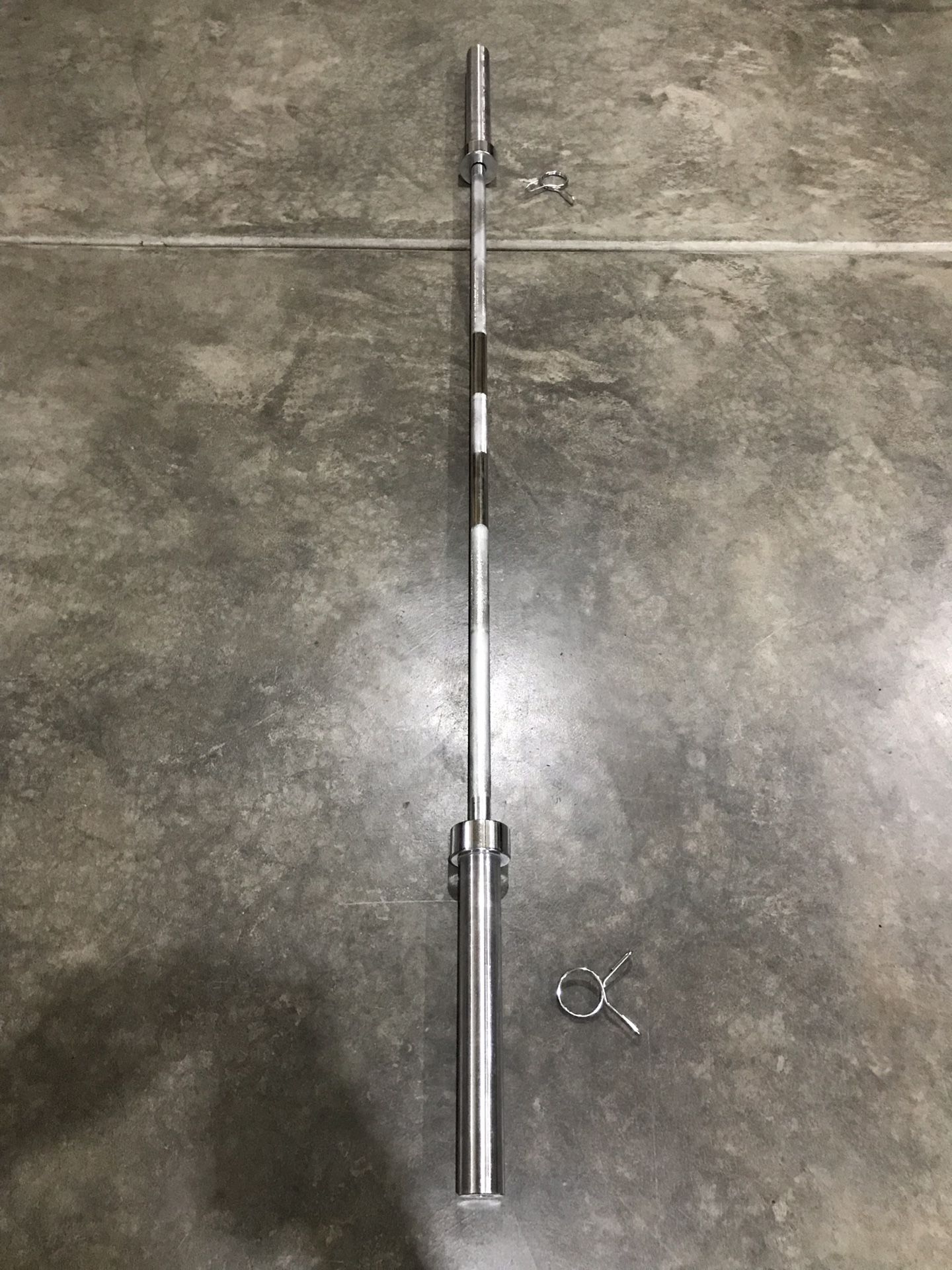 *Pending* 45lb Olympic Bar with clips