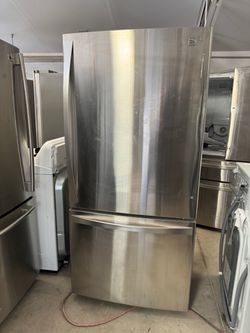 LG REFRIGERATOR