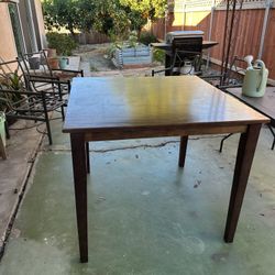 Free Dining Table