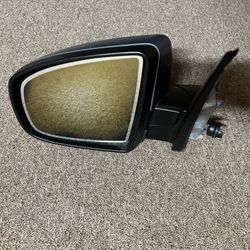 2007 BMW x5 Driver Side Mirror