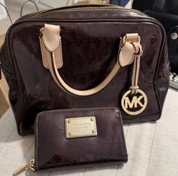 Small Michael Kors Handbag with Wallet Included