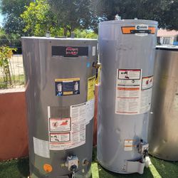 Gas Water Heater 50 Gal In Good Condition And Warranty Works Great 