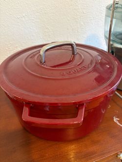 Red Enameled Cast Iron Dutch Oven 8 Quart