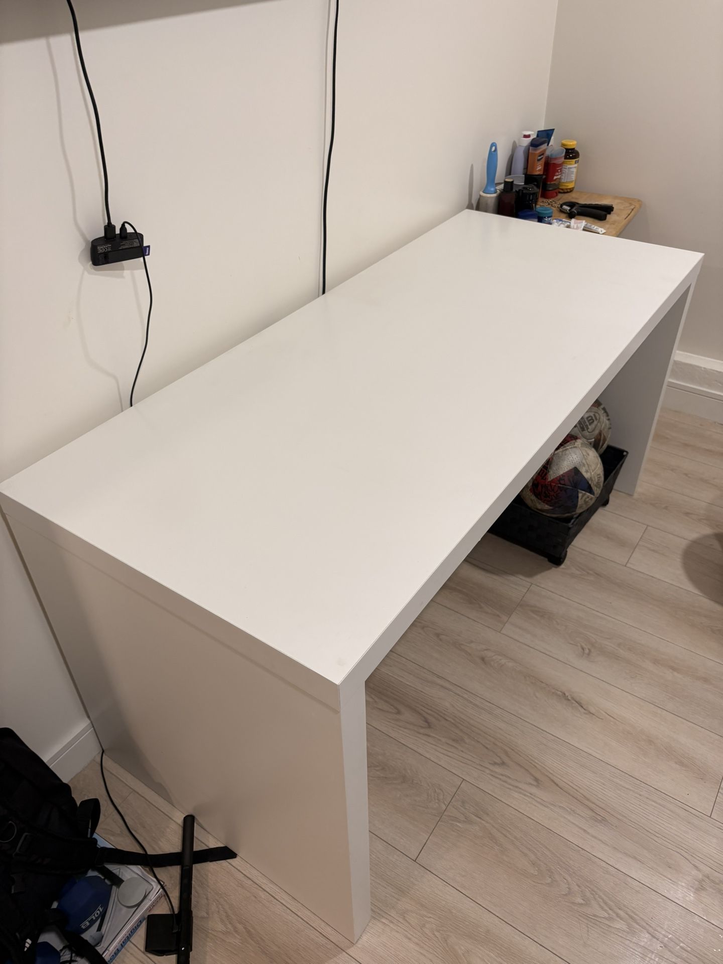 Malm IKEA / Gaming Desk OBO