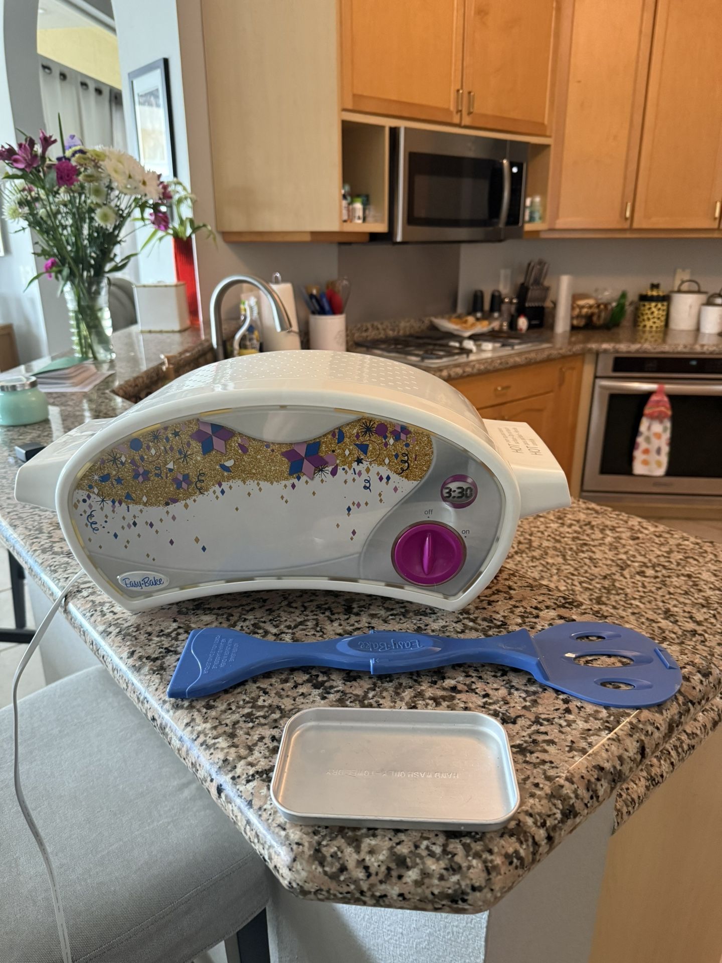 Easy Bake Ultimate Oven