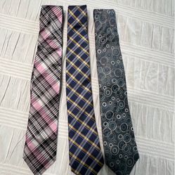 Men’s Ties 2 Dockers and 1 Croft and Barrow. Elegant Style