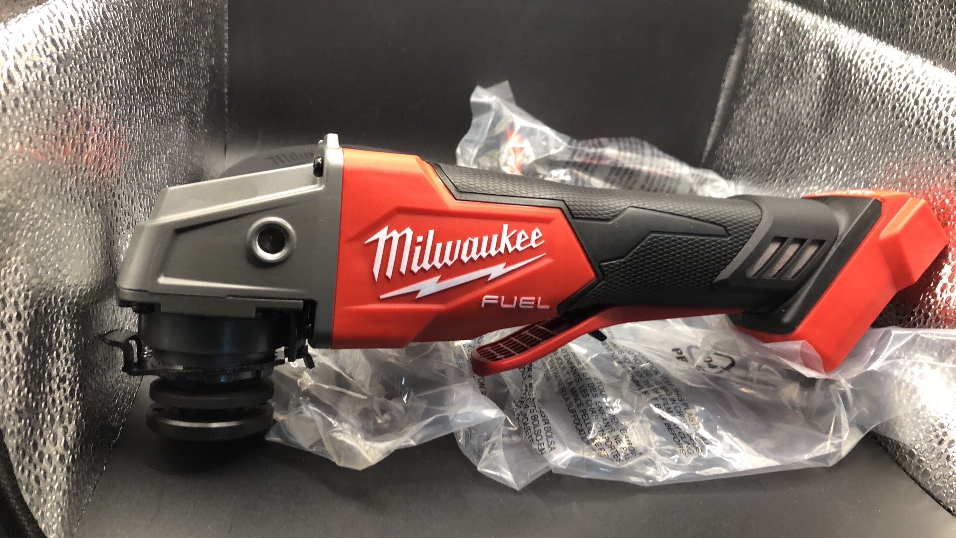 Milwaukee Fuel M18 Grinder