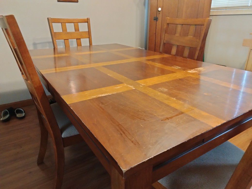 Table with 6 Chairs 