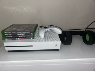 Xbox One S Console Bundle with Games and Headset