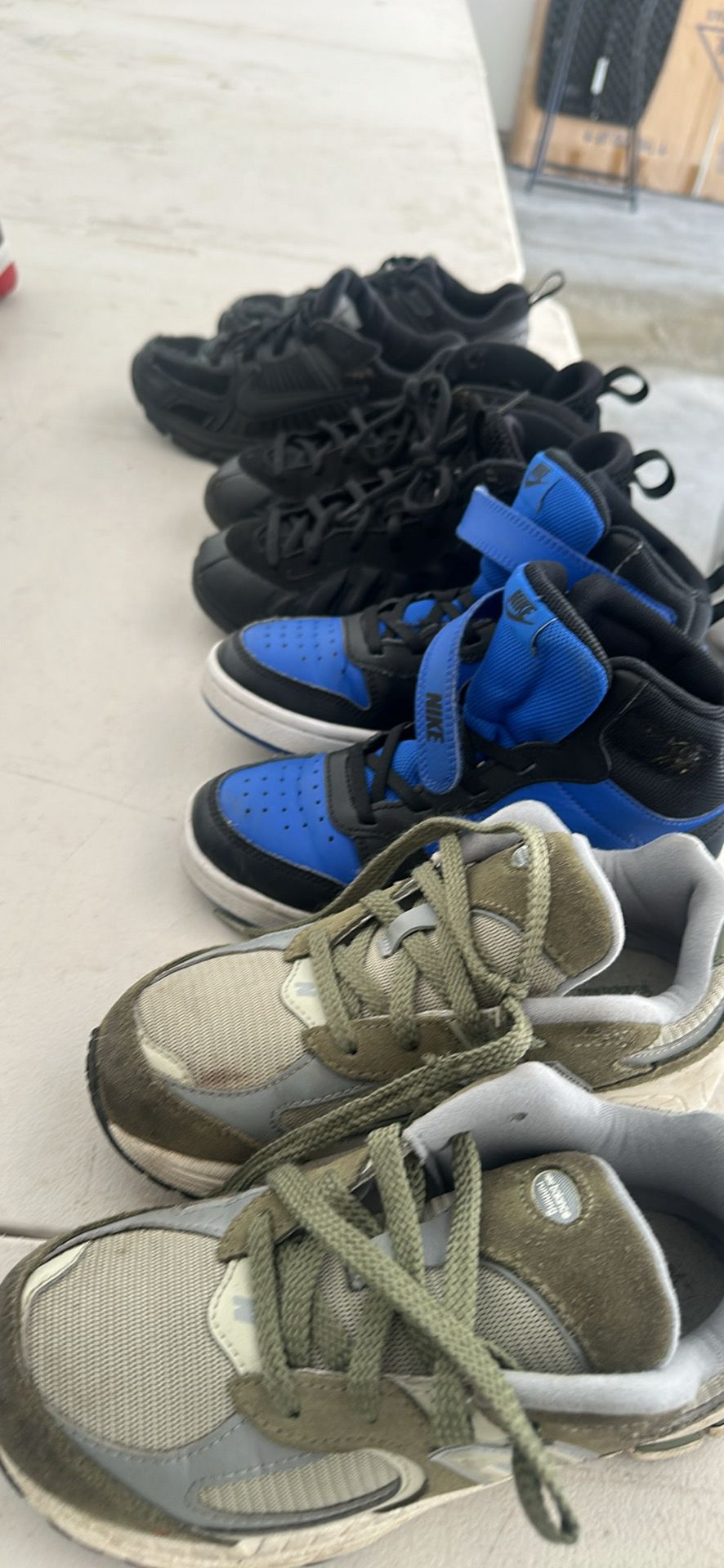 Boys shoes size 1y 1.5y 2y