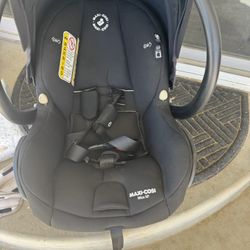 MaxiCosi Mico XP Car seat 