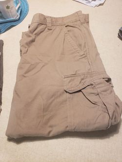 Men's Cargo Pants.