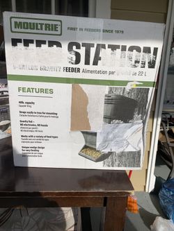 Moultrie feed station