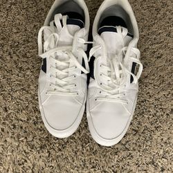 Lacoste 9 1/2