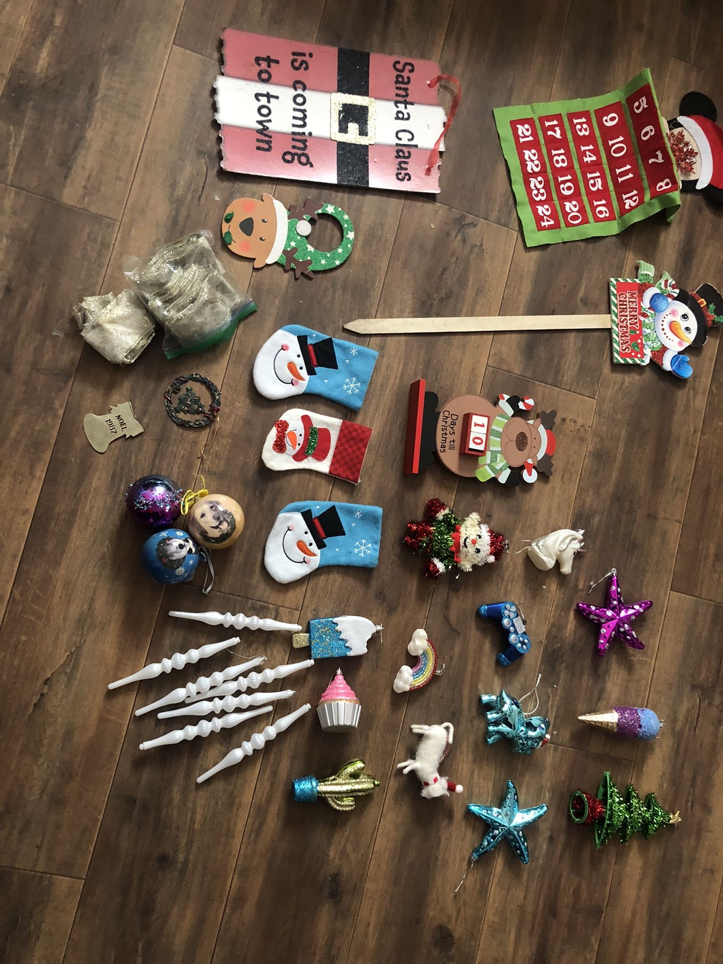 Christmas Ornaments $20 For The Whole Box