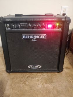 Behringer GMX 110 With Footswitch 