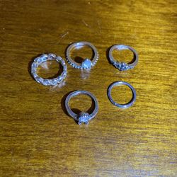 NWOT 5 metal midi rings #0651