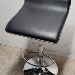2 Of These Swivel And Up And Down Adjustable $100
