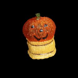 Halloween night light 4"

Tested and works. Jack o lantern. Pumpkin