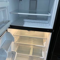 Refrigerator Whirlpool Top And Bottom 