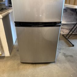 Insignia Mini Fridge