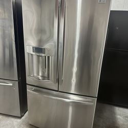 GE Profile™ Series 28.6 Cu. Ft. French-Door Refrigerator can deliver  Retail price  $3199