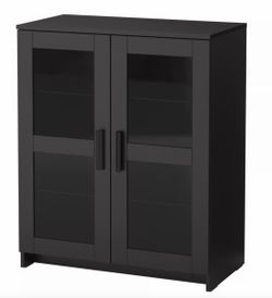 cabinet with doors for glasses, cups and tableware (gabinete con puertas para vasos, copas y vajillas).