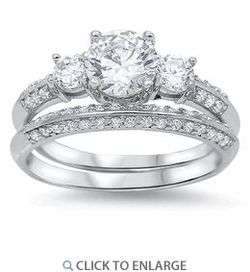 Woman's traditional wedding ring set