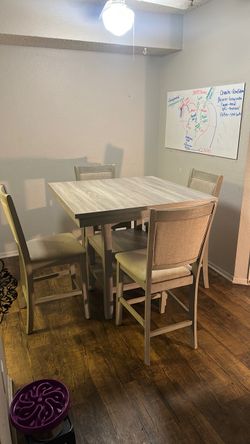 Dinette table with 4 chairs