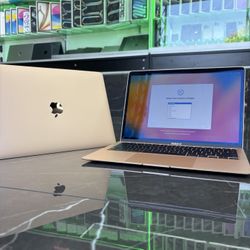 MacBook Air M1 (2020) Take It Home In Payments/ llévalo a casa en pagos 