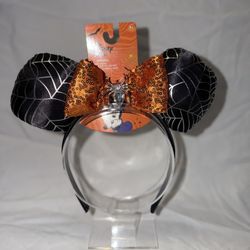 Disney Ears Spider Web Design