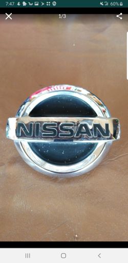 2006 Nissan Altima grille