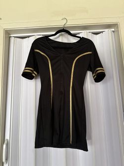 FLIGHT ATTENDENT COSTUME FOR HALLOWEEN