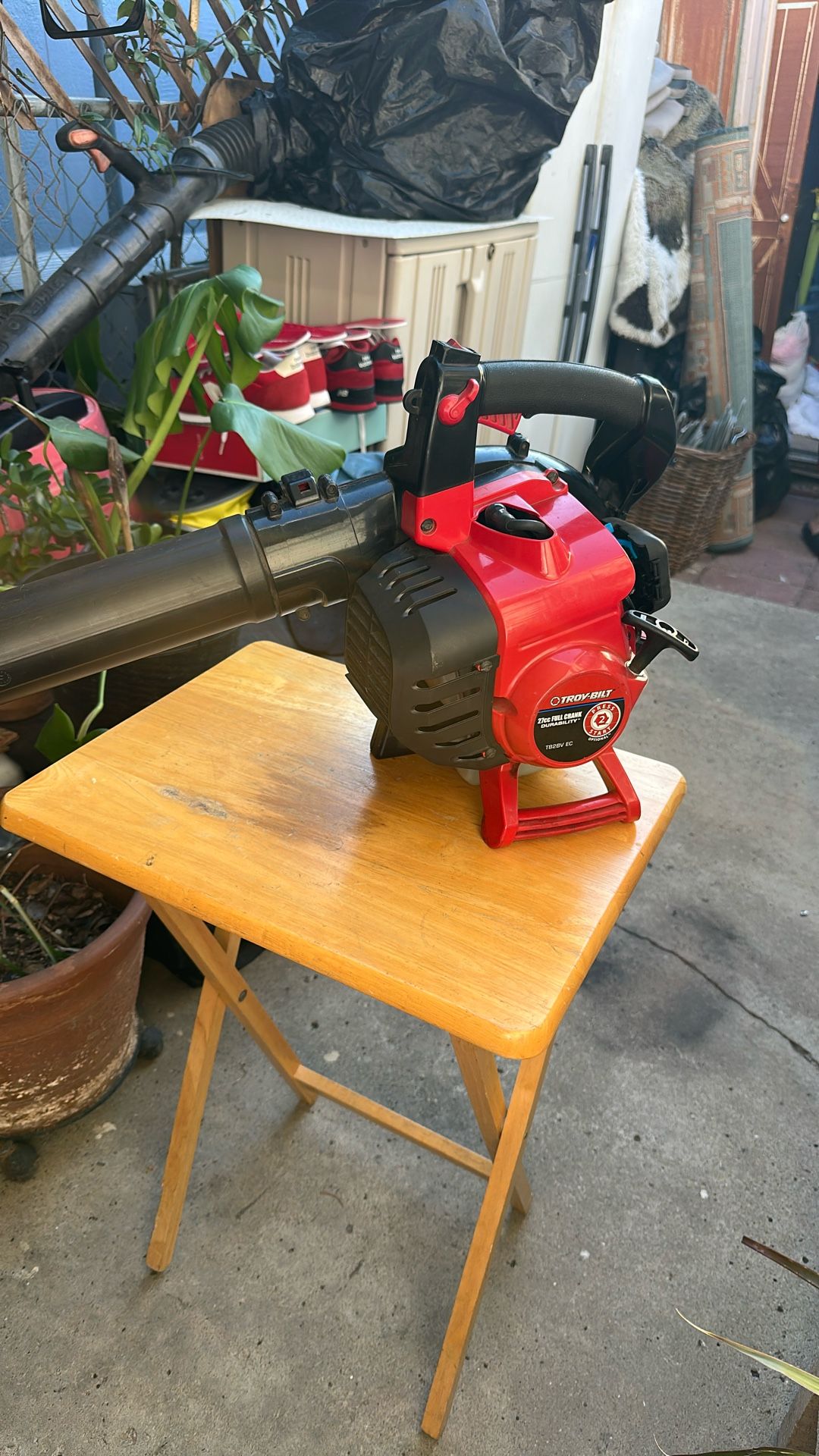 troy bilt leaf blower