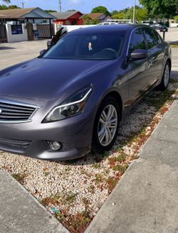 2012 Infinity G25