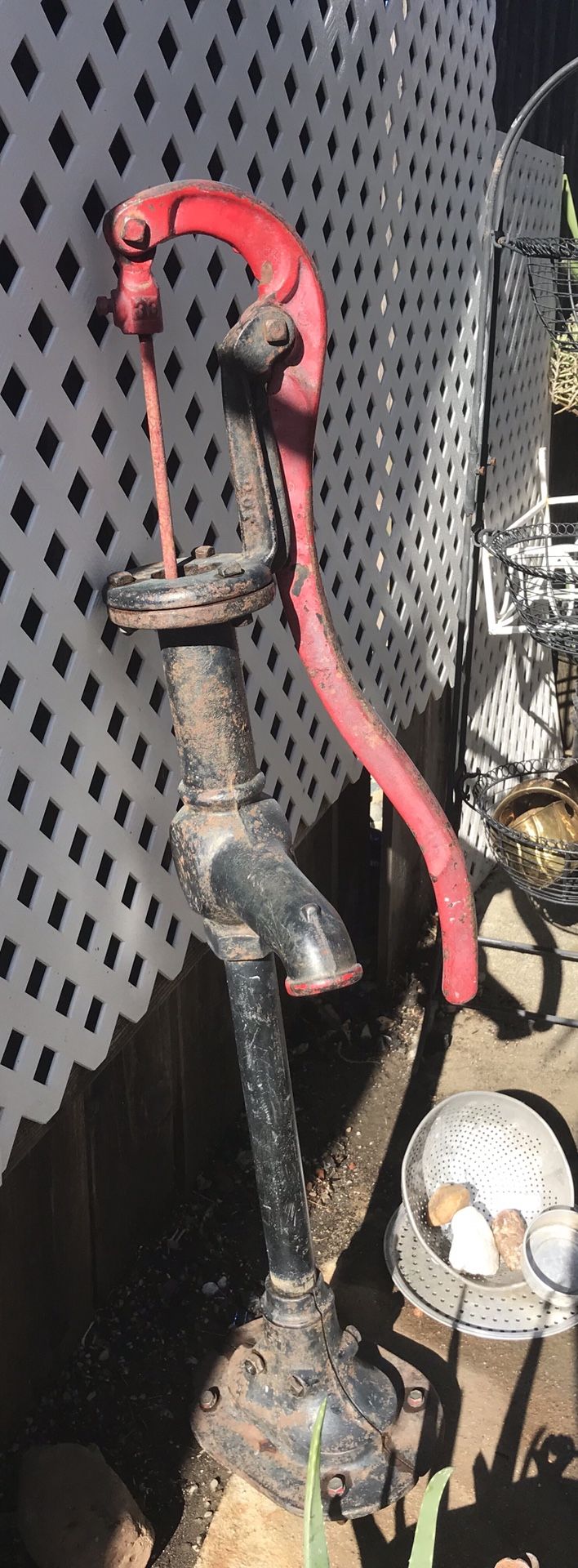 Working Antique Water Pump