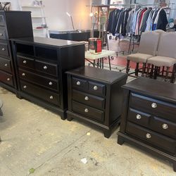 Set / Tall Dresser/ Tv Stand Cabinet / 2 Nightstands 
