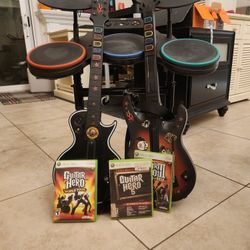 Guitar Hero for Xbox 360 Bundle (OPEN TO OFFERS)