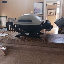 Weber Gas Grill With Stand And Cover