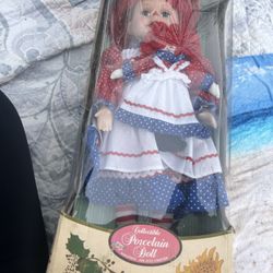 Porcelaine Doll 