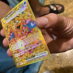 Charizard Hyper Rare #228 Shiny