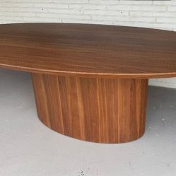 Dining Room Oval Table For 4 or More Seats