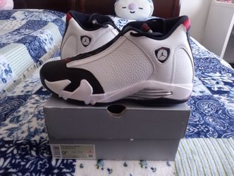 Like new condition size 9.5 Men's $180